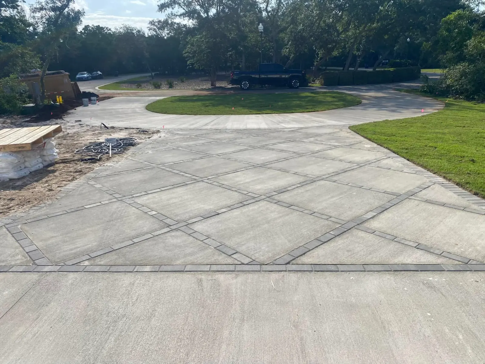 Circular Driveway - Summerdale